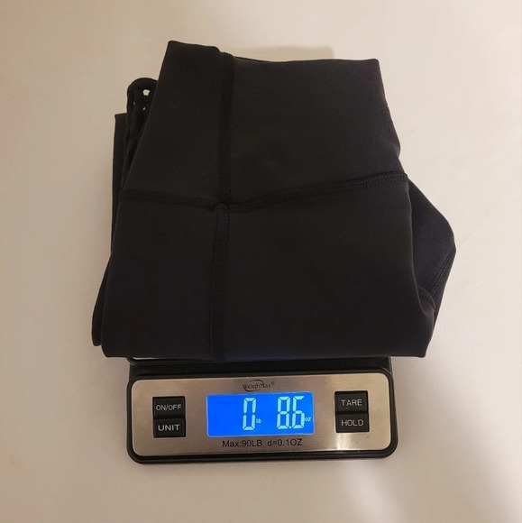 Lululemon True Self Crop II - Black sz 4 - Picture 8 of 8